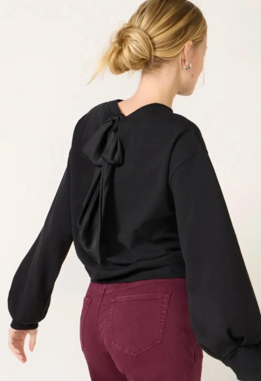 Evereve Tie Back Pullover Sweatshirt Black Crew Neck Bishop Sleeve Women's S